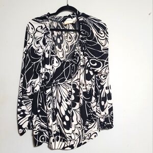 Alfred Dunner Black and‎ White Floral Blouse